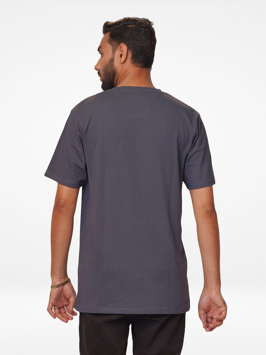 Men's Graphic Logo T-Shirt crafted with M𝗲𝗿𝗰𝗲𝗿𝗶𝘇𝗲𝗱 𝗳𝗶𝗻𝗶𝘀𝗵𝗶𝗻𝗴. - Inteblu™