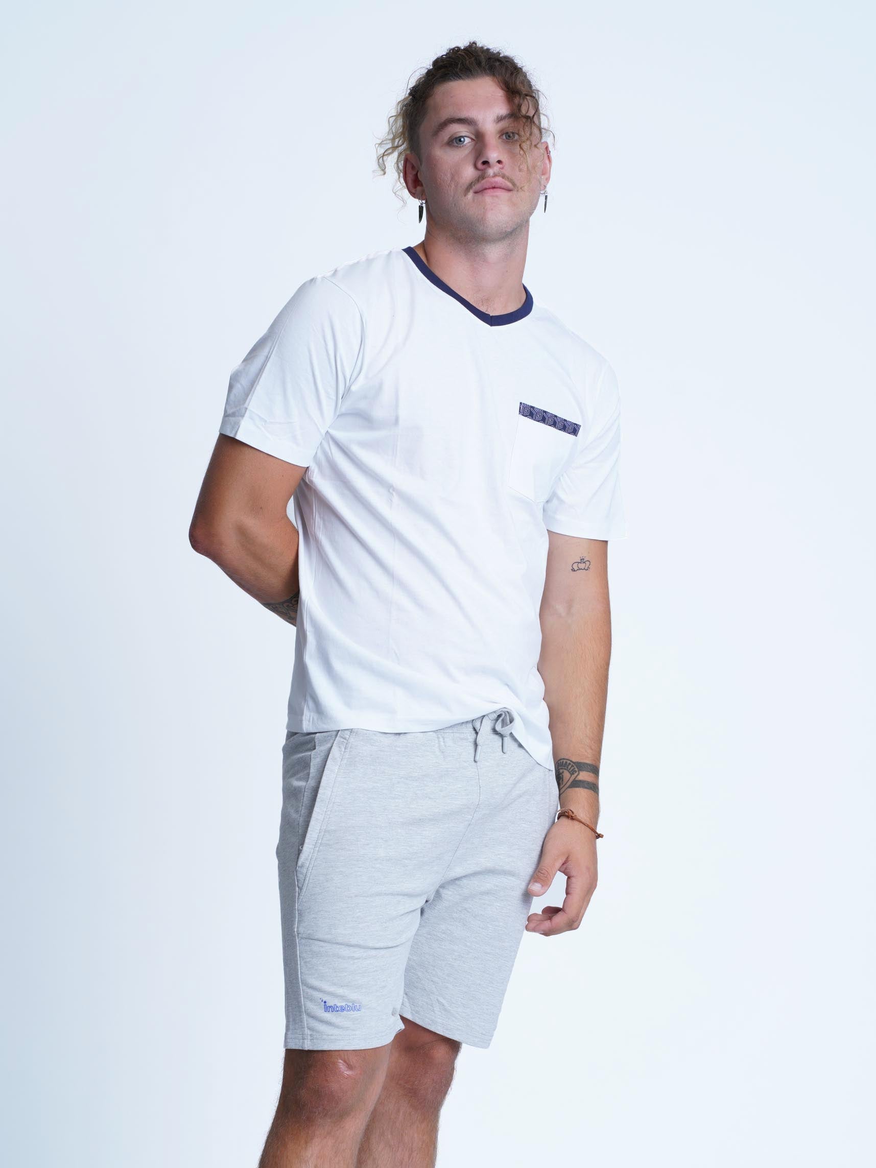 Men's V-Neck T-shirt With Chest Pocket - Inteblu™